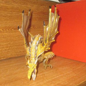 McFarlane's Dragons Series 3 -Quest For The Lost King- Fire Dragon Clan no stand